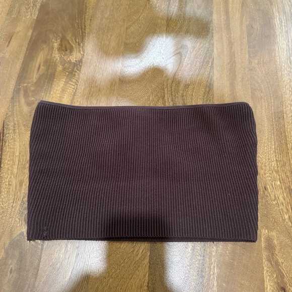 Babaton Ribbed Knit Sculpt Tube Top - Picture 2 of 10